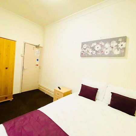 Beach Blackpool Hotel - Great Location, Comfortable Beds Dış mekan fotoğraf